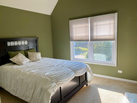 Tiny photo for 2412 Avalon Court, Aurora, IL 60503 (MLS # 12497752)