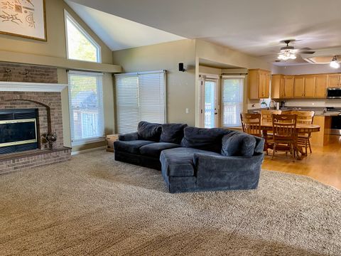 Tiny photo for 2412 Avalon Court, Aurora, IL 60503 (MLS # 12497752)