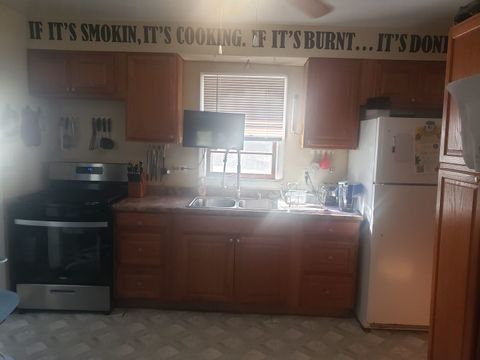 Tiny photo for 1204 Park Avenue, Winthrop Harbor, IL 60096 (MLS # 12489186)