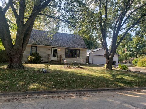 Tiny photo for 1204 Park Avenue, Winthrop Harbor, IL 60096 (MLS # 12489186)