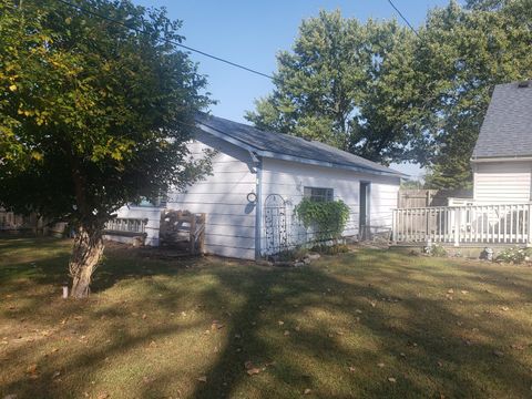 Tiny photo for 1204 Park Avenue, Winthrop Harbor, IL 60096 (MLS # 12489186)