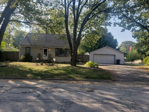 Photo of 1204 Park Avenue, Winthrop Harbor, IL 60096 (MLS # 12489186)