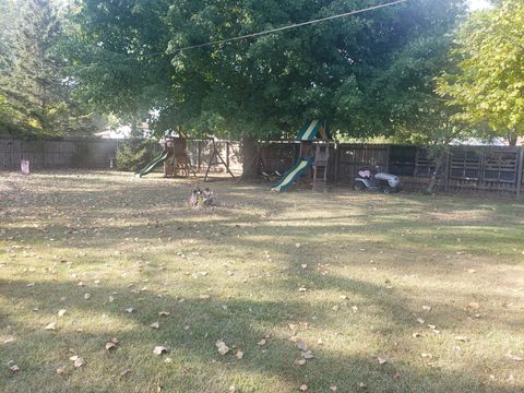 Tiny photo for 1204 Park Avenue, Winthrop Harbor, IL 60096 (MLS # 12489186)