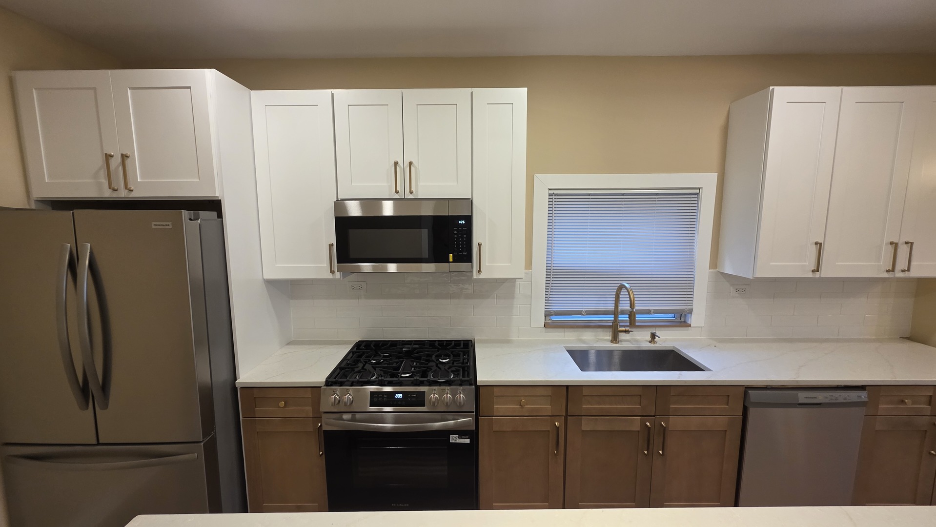 3111 N Central Park Avenue 1