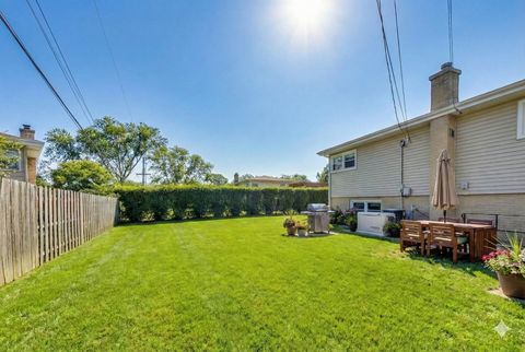 Tiny photo for Morton Grove, IL 60053 (MLS # 12554921)