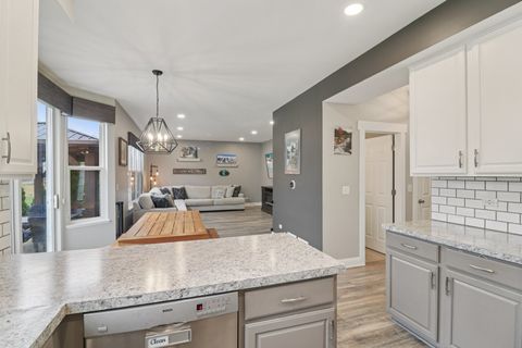 Tiny photo for 220 S Glenbrook Trail, McHenry, IL 60050 (MLS # 12530993)