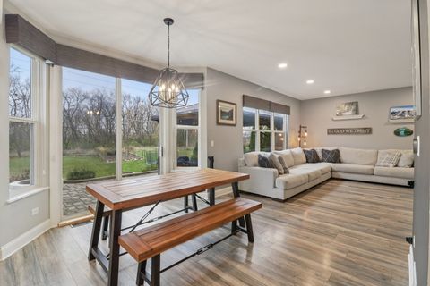 Tiny photo for 220 S Glenbrook Trail, McHenry, IL 60050 (MLS # 12530993)