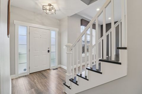 Tiny photo for 220 S Glenbrook Trail, McHenry, IL 60050 (MLS # 12530993)