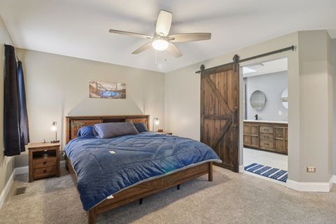 Tiny photo for 220 S Glenbrook Trail, McHenry, IL 60050 (MLS # 12530993)