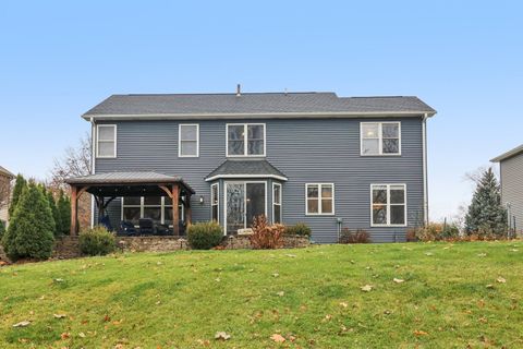 Tiny photo for 220 S Glenbrook Trail, McHenry, IL 60050 (MLS # 12530993)