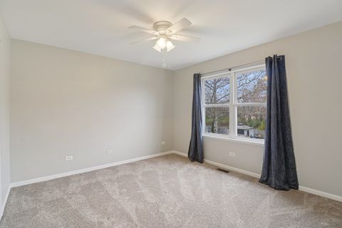 Tiny photo for 220 S Glenbrook Trail, McHenry, IL 60050 (MLS # 12530993)