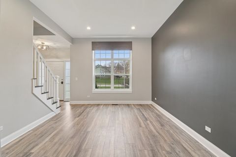 Tiny photo for 220 S Glenbrook Trail, McHenry, IL 60050 (MLS # 12530993)