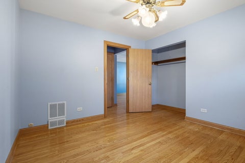 Tiny photo for 10605 Sycamore Drive, Chicago Ridge, IL 60415 (MLS # 12650194)