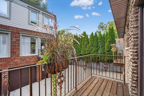 Tiny photo for 1403 SHERIDAN Road, Wilmette, IL 60091 (MLS # 12530216)