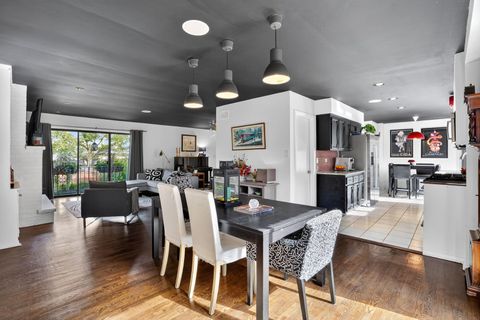 Tiny photo for 1403 SHERIDAN Road, Wilmette, IL 60091 (MLS # 12530216)