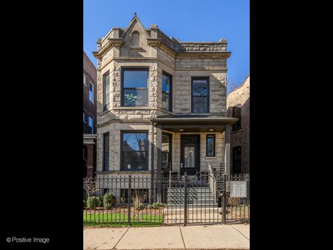 2724 N Troy Street Chicago IL 60647
