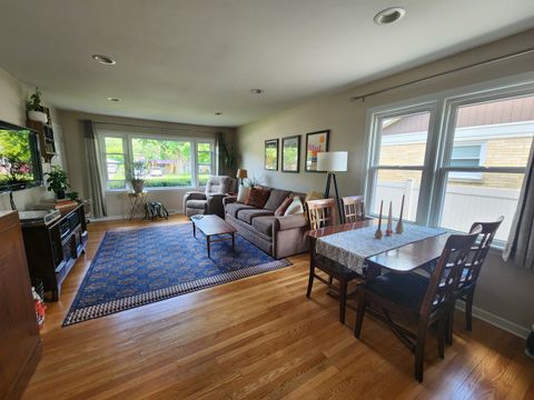 Tiny photo for 835 MCKINLEY Avenue, Mundelein, IL 60060 (MLS # 12457399)