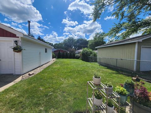 Tiny photo for 835 MCKINLEY Avenue, Mundelein, IL 60060 (MLS # 12457399)