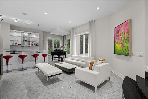 Tiny photo for 920 St Stephens Green Grn, Oak Brook, IL 60523 (MLS # 12548201)