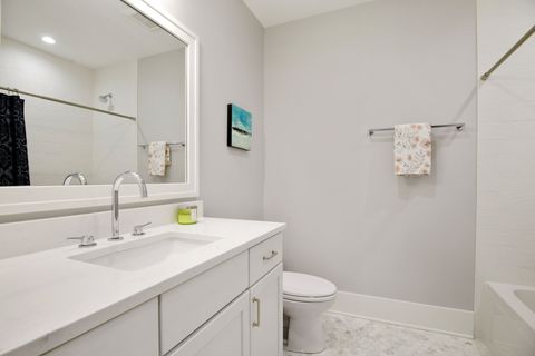 Tiny photo for Chicago, IL 60613 (MLS # 12600331)