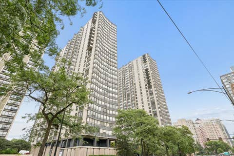 Photo of 5701 N Sheridan Road #12B, Chicago, IL 60660 (MLS # 12736194)