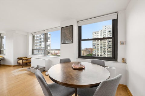 Tiny photo for 5701 N Sheridan Road #12B, Chicago, IL 60660 (MLS # 12736194)