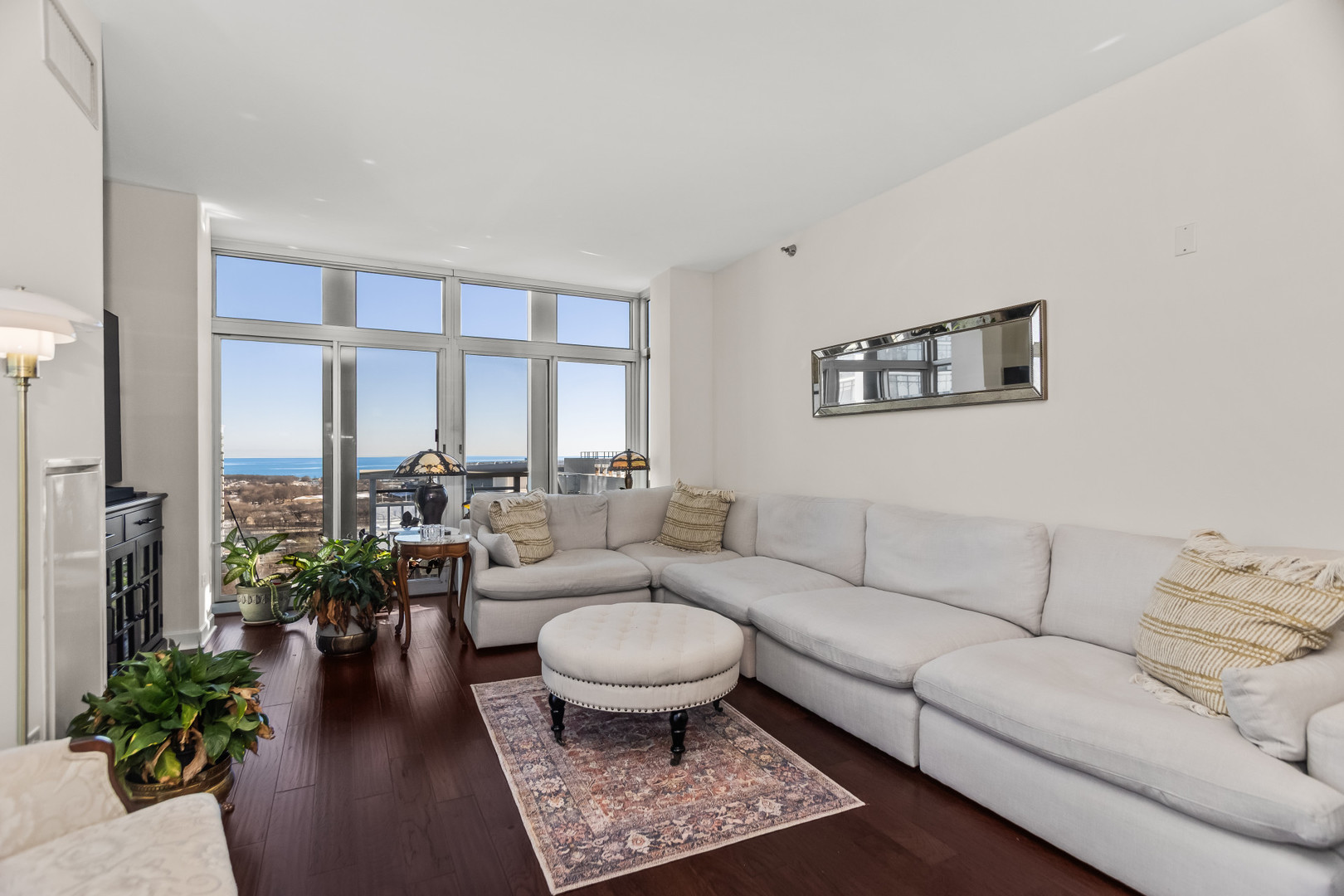 1400 S Michigan Avenue 1703