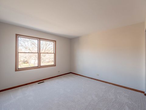 Tiny photo for 1104 Thatcher Trail, West Dundee, IL 60118 (MLS # 12516009)