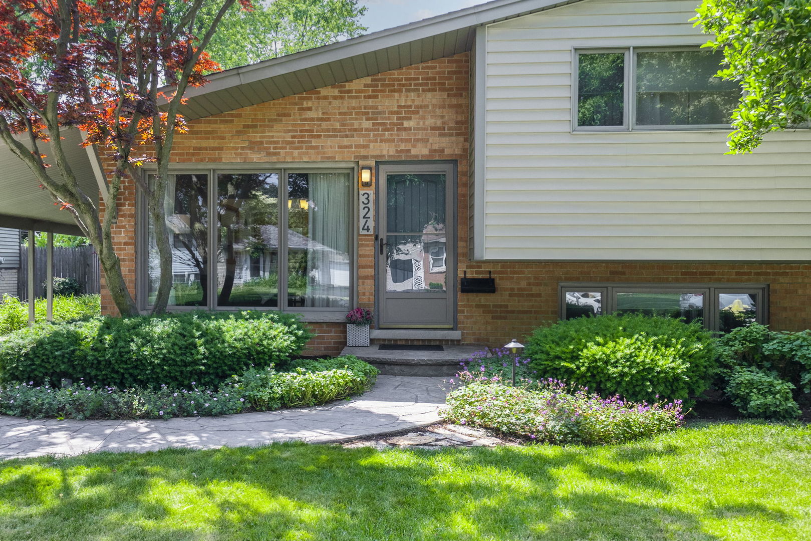 324 N Stewart Avenue