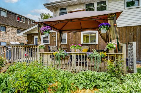 Tiny photo for 9826 Nottingham Avenue, Chicago Ridge, IL 60415 (MLS # 12636608)