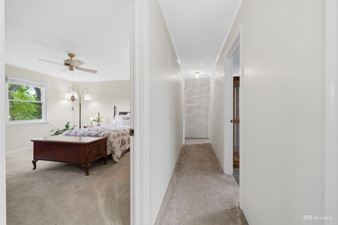 Tiny photo for 9826 Nottingham Avenue, Chicago Ridge, IL 60415 (MLS # 12636608)