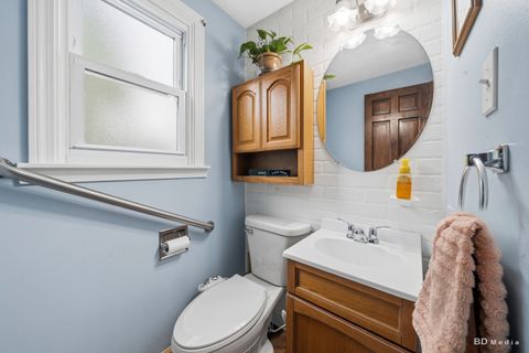 Tiny photo for 9826 Nottingham Avenue, Chicago Ridge, IL 60415 (MLS # 12636608)