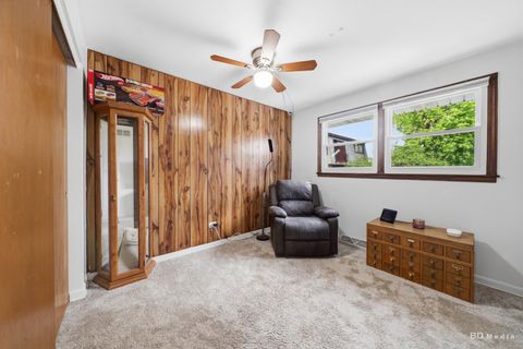 Tiny photo for 9826 Nottingham Avenue, Chicago Ridge, IL 60415 (MLS # 12636608)