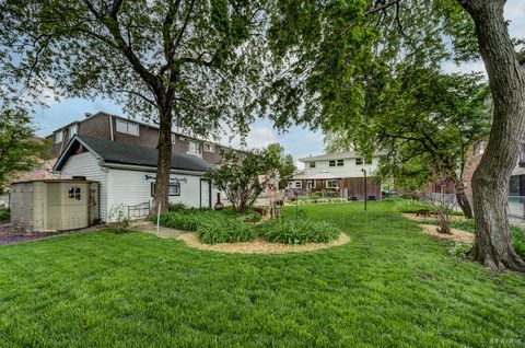 Tiny photo for 9826 Nottingham Avenue, Chicago Ridge, IL 60415 (MLS # 12636608)