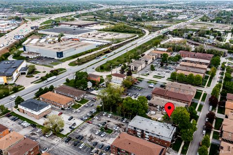 Tiny photo for 9826 Nottingham Avenue, Chicago Ridge, IL 60415 (MLS # 12636608)