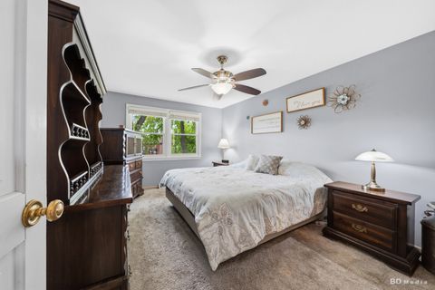 Tiny photo for 9826 Nottingham Avenue, Chicago Ridge, IL 60415 (MLS # 12636608)