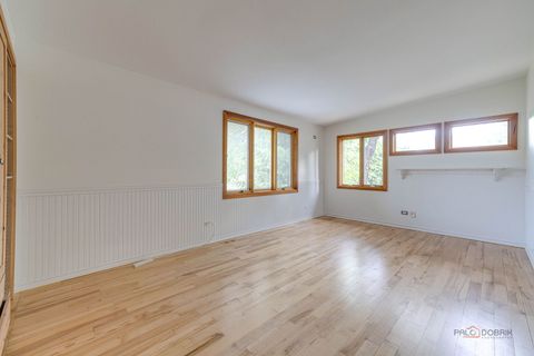 Tiny photo for 423 Ames Street, Libertyville, IL 60048 (MLS # 12380238)