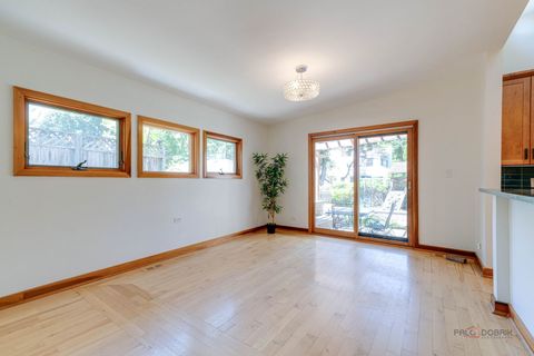 Tiny photo for 423 Ames Street, Libertyville, IL 60048 (MLS # 12380238)