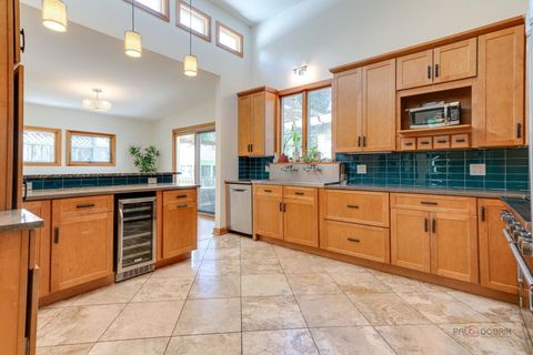 Tiny photo for 423 Ames Street, Libertyville, IL 60048 (MLS # 12380238)