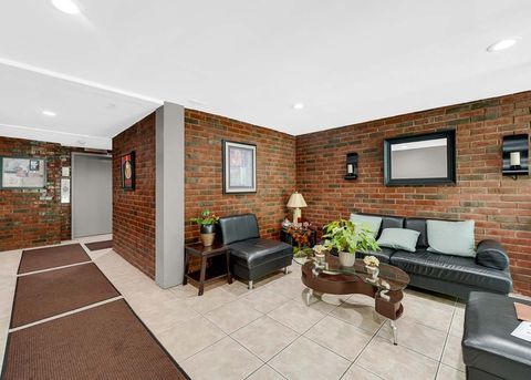 Tiny photo for 9332 Landings Lane #504, Des Plaines, IL 60016 (MLS # 12606249)