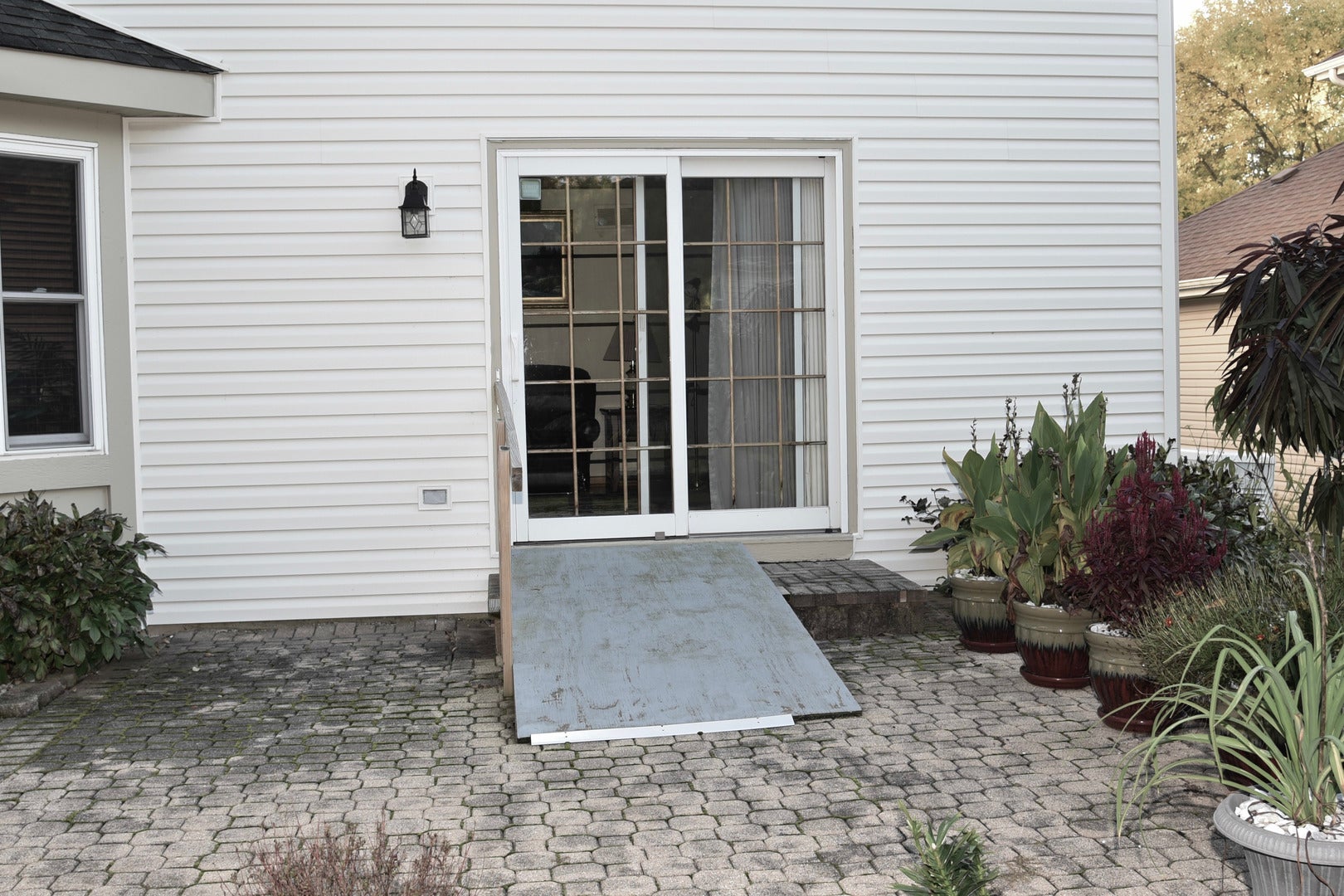 1218 Meadowlark Lane