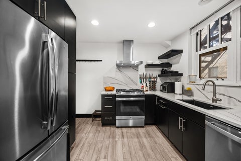 Tiny photo for 3300 N Lake Shore Drive #8D, Chicago, IL 60657 (MLS # 12762863)