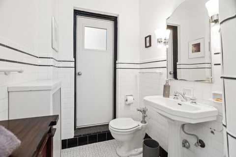 Tiny photo for 3300 N Lake Shore Drive #8D, Chicago, IL 60657 (MLS # 12762863)