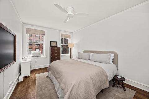 Tiny photo for 3300 N Lake Shore Drive #8D, Chicago, IL 60657 (MLS # 12762863)
