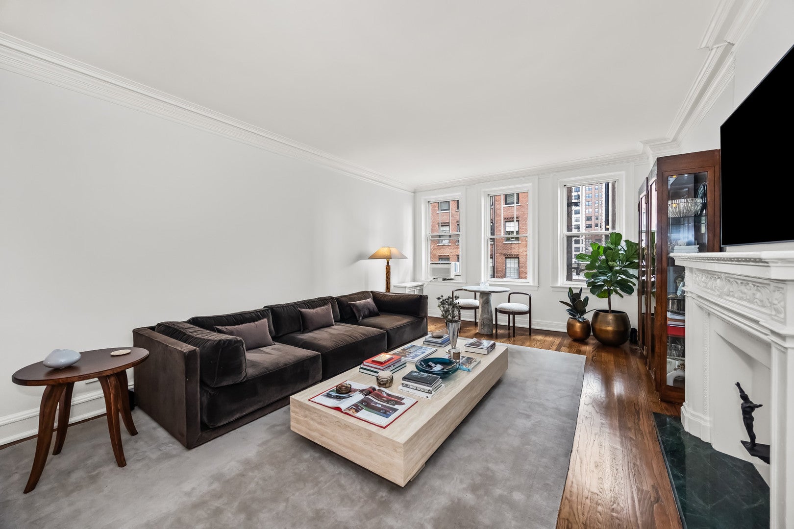 3300 N Lake Shore Drive 8D