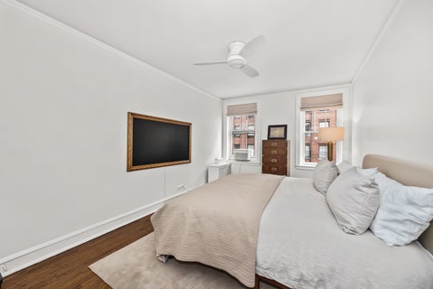 Tiny photo for 3300 N Lake Shore Drive #8D, Chicago, IL 60657 (MLS # 12762863)