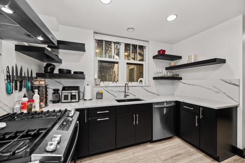 Tiny photo for 3300 N Lake Shore Drive #8D, Chicago, IL 60657 (MLS # 12762863)
