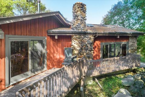 Tiny photo for 124 Deepwood Road, Barrington Hills, IL 60010 (MLS # 12482869)