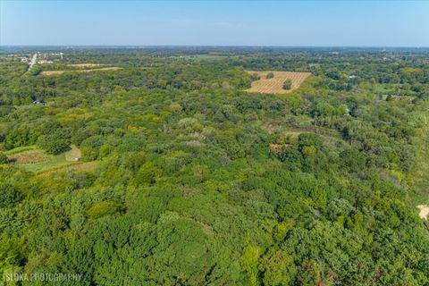 Tiny photo for 124 Deepwood Road, Barrington Hills, IL 60010 (MLS # 12482869)