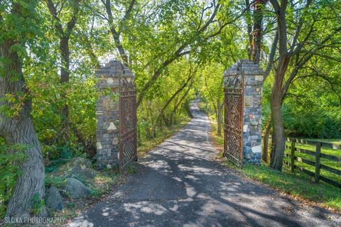 Tiny photo for 124 Deepwood Road, Barrington Hills, IL 60010 (MLS # 12482869)